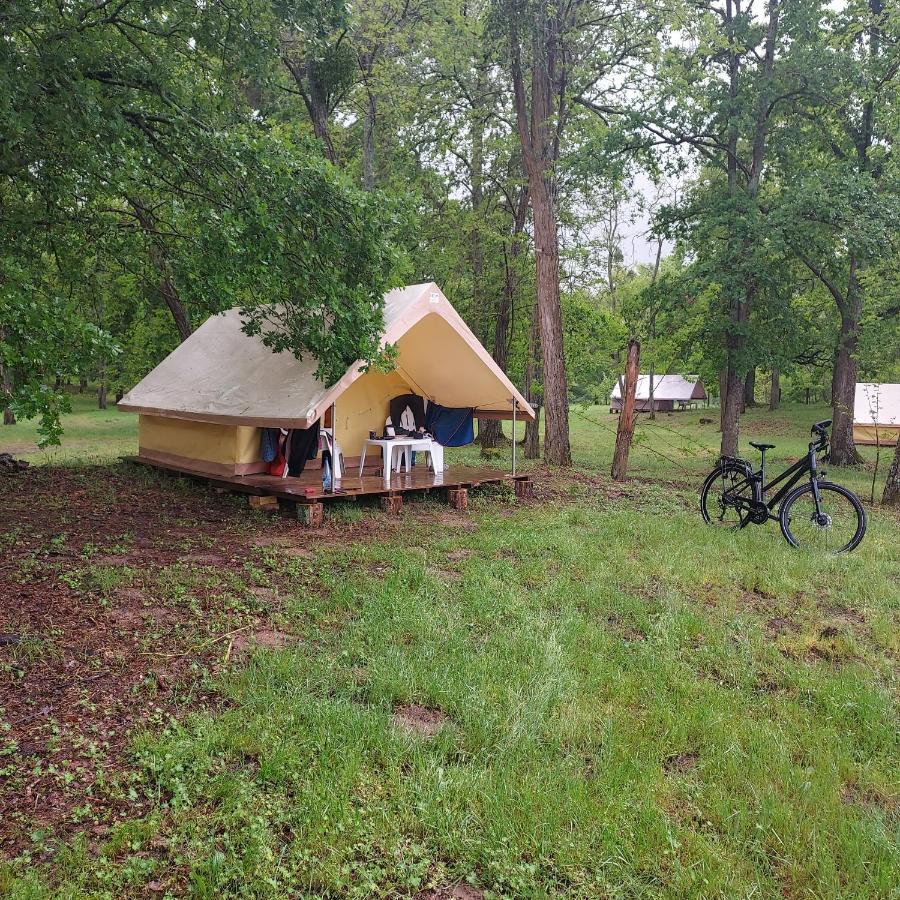 Camping Onlycamp Le Port Saint-Benoît-sur-Loire Dış mekan fotoğraf