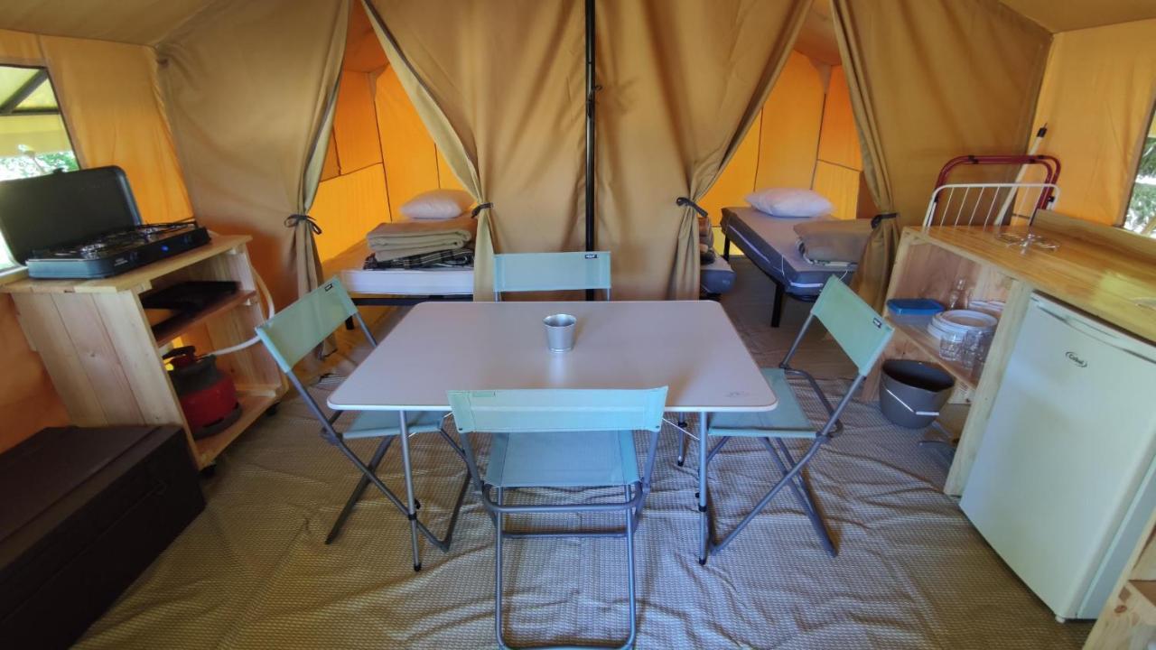 Camping Onlycamp Le Port Saint-Benoît-sur-Loire Dış mekan fotoğraf