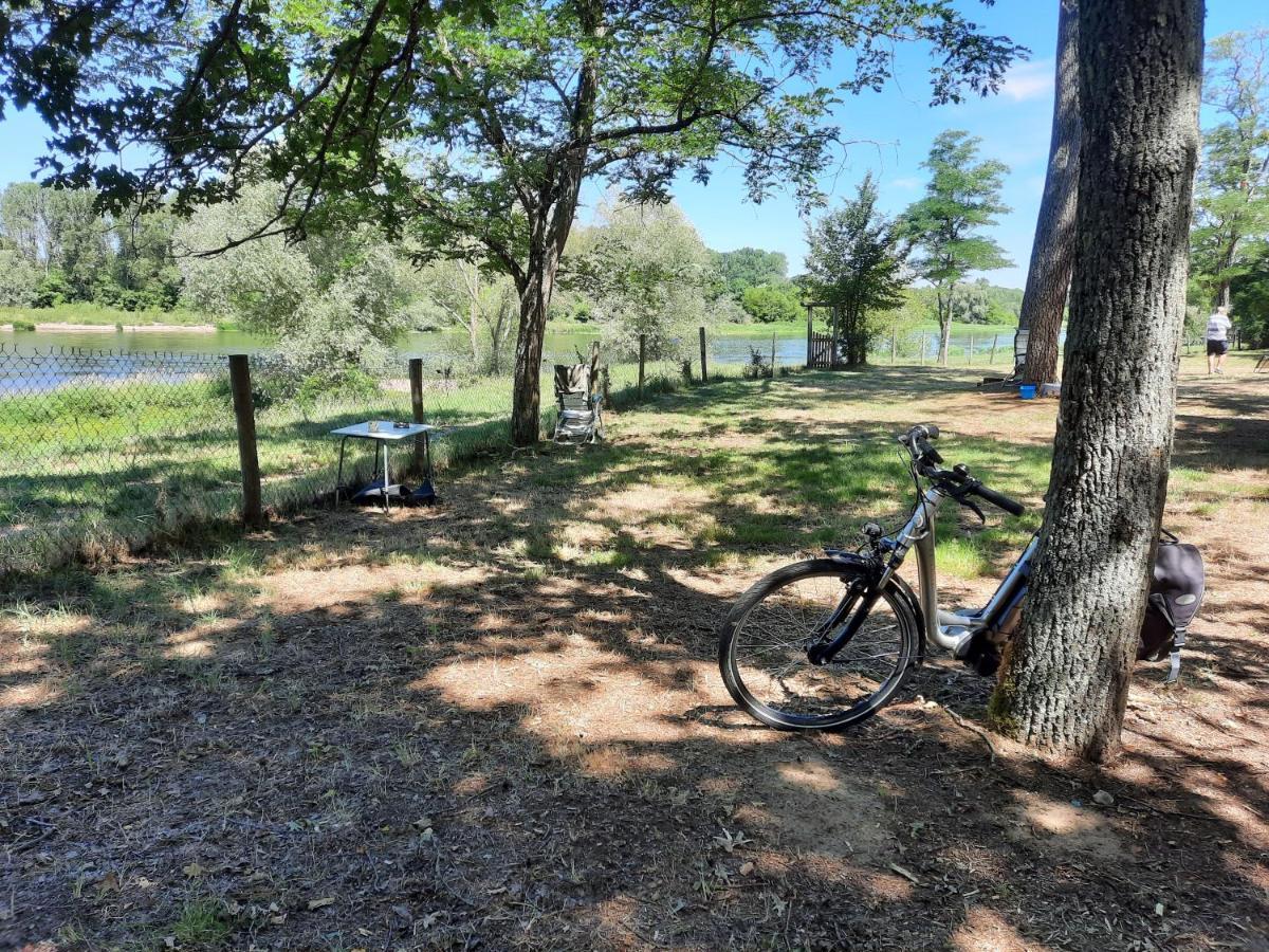 Camping Onlycamp Le Port Saint-Benoît-sur-Loire Dış mekan fotoğraf
